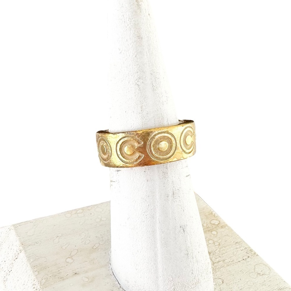 CHANEL Gold COCO Ring - Picture 4 of 8